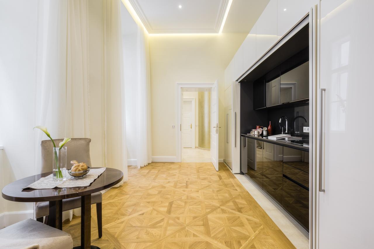 Apartamento Residencia Wollzeile Viena Exterior foto